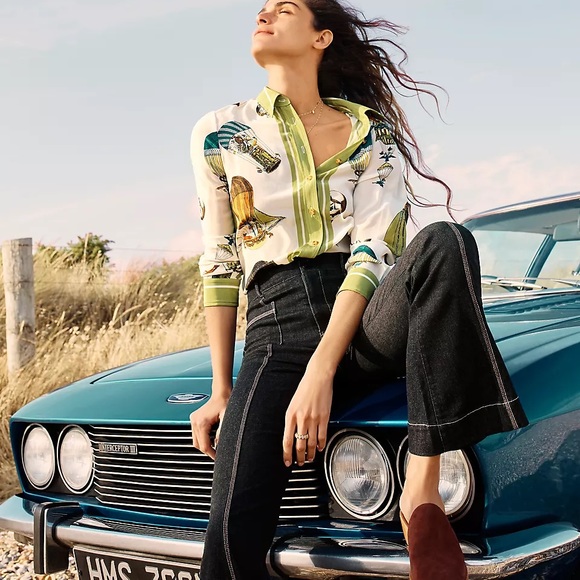 NWOT dark blue Pilcro Flares - Picture 3 of 16